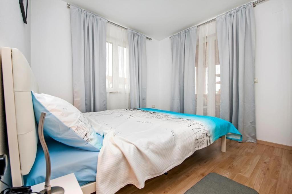 Aria Room And Apartmant Fuga Rovigno Esterno foto