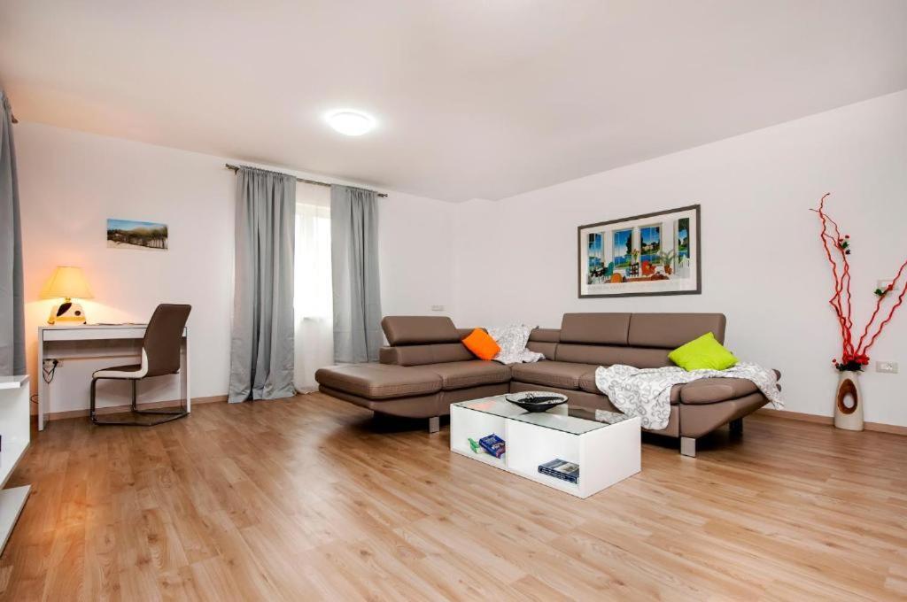 Aria Room And Apartmant Fuga Rovigno Esterno foto