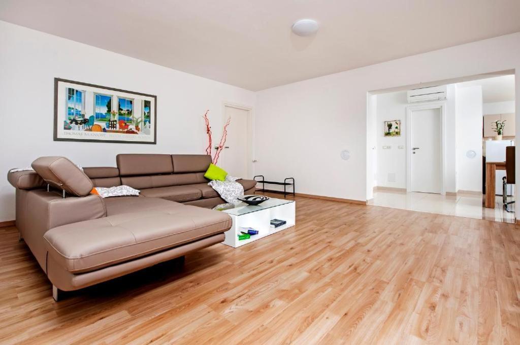 Aria Room And Apartmant Fuga Rovigno Esterno foto
