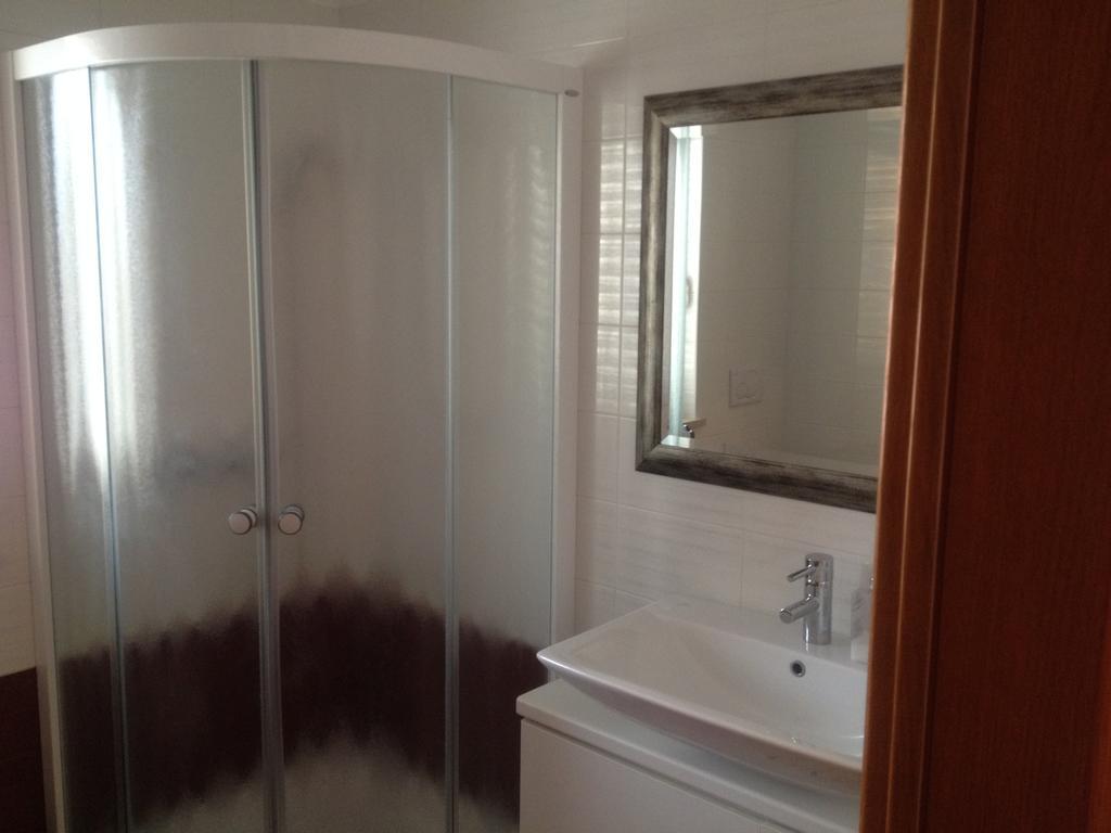 Aria Room And Apartmant Fuga Rovigno Esterno foto